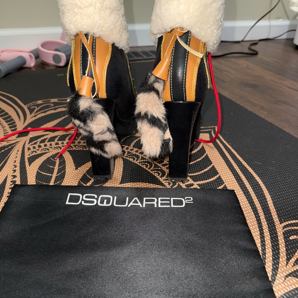 DSQUARED2 Black and Yellow Fur-Trimmed Heels